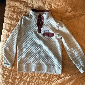 Patagonia Women’s Light Gray Quilted Sweater